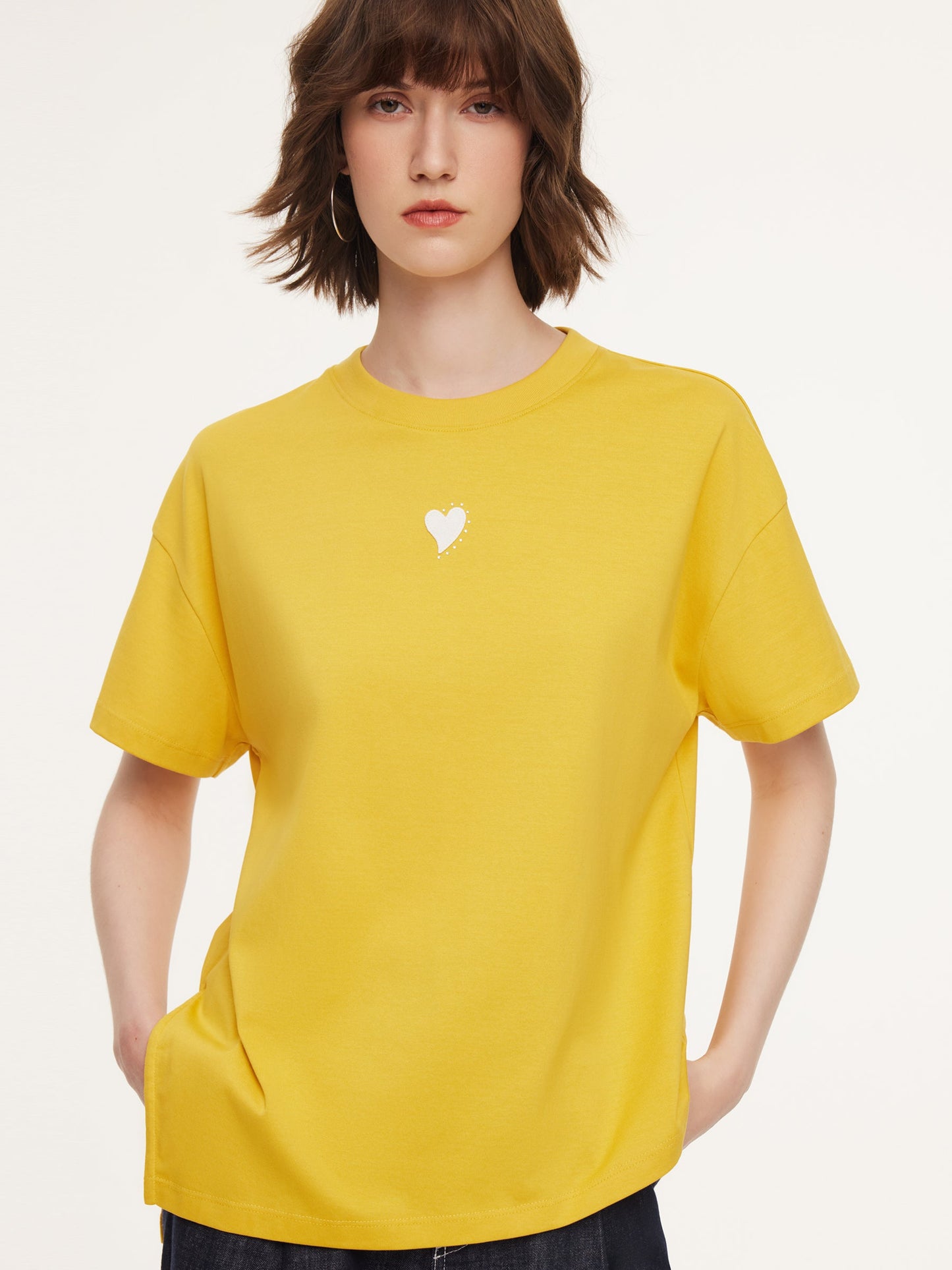Asymmetrical Hem Heart Decorated Women T-Shirt