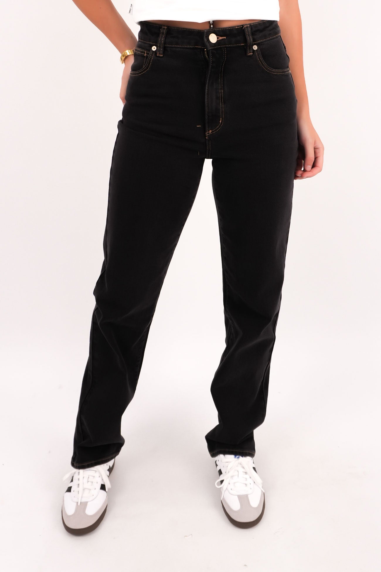 A 94 High Straight Jean