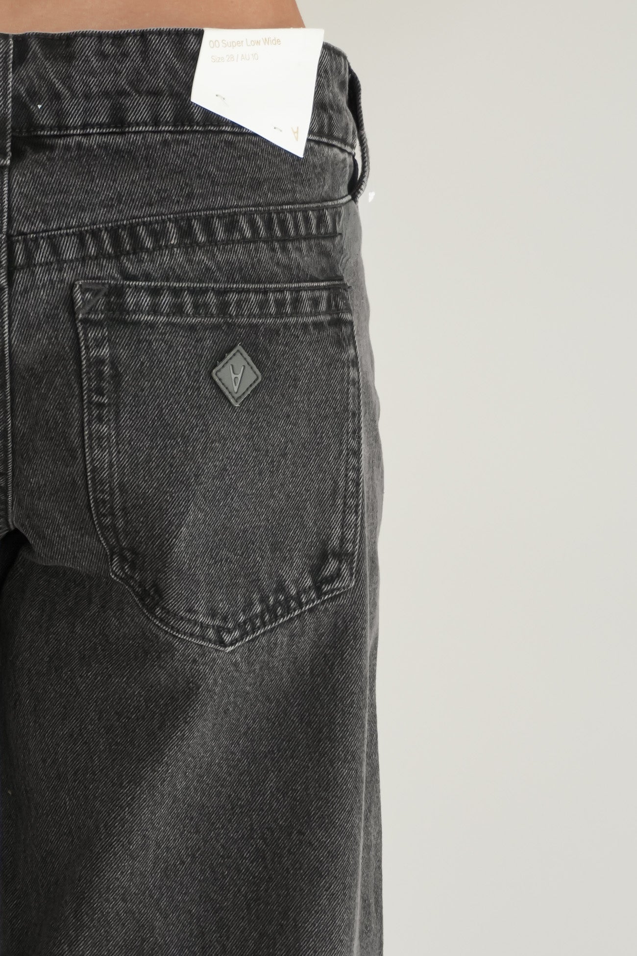 A 00 Super Low & Wide Jean Heidi Recycled