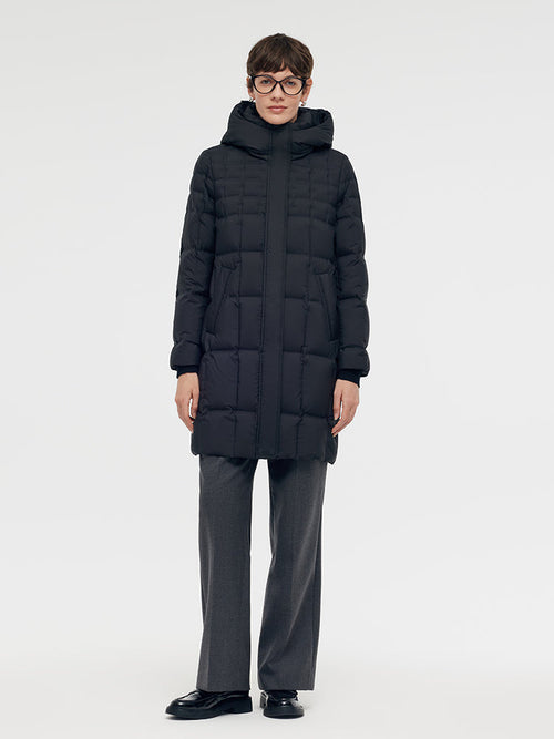 Water-repellent And Windproof Hooded Goose Down Coat