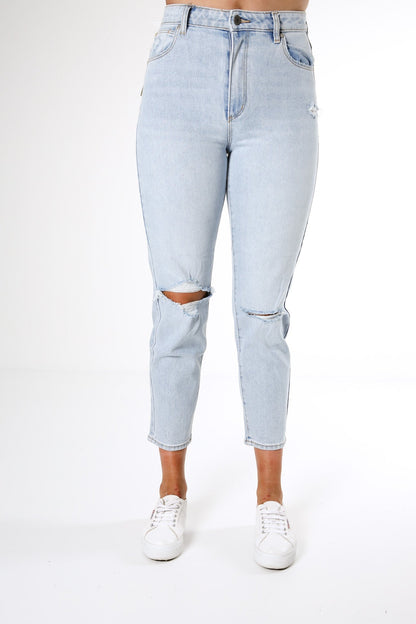 A 94 High Slim Jean Pamela Rip