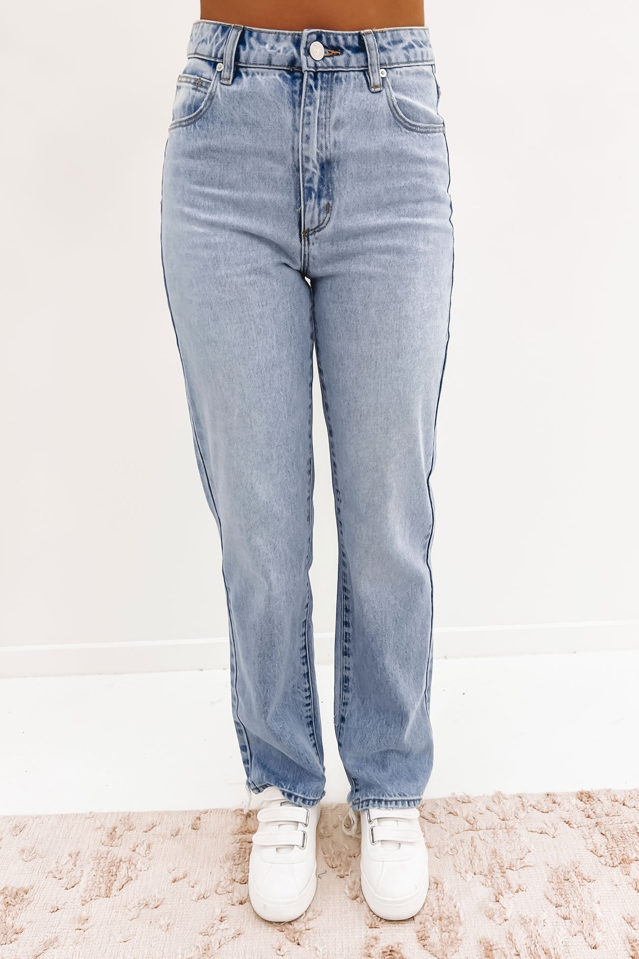 A 94 High Straight Jean