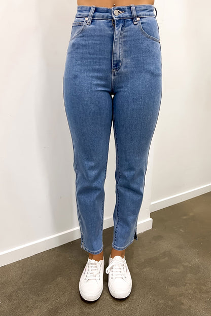 A 94 Slim Jean