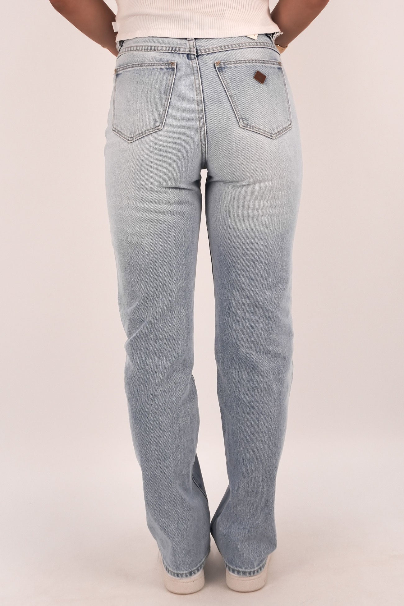 A 94 High Straight Jean Kaia