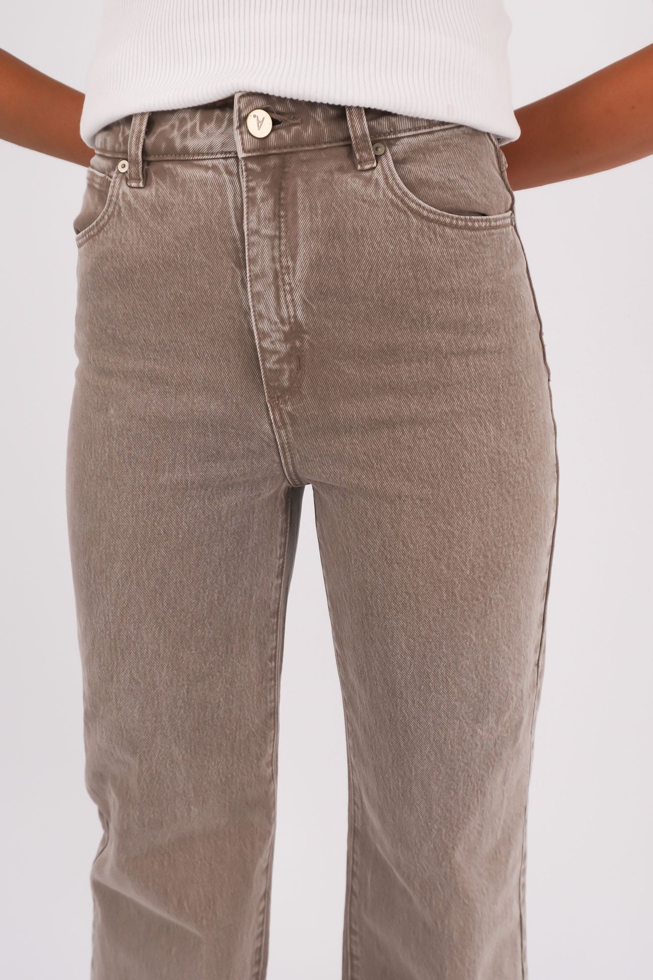 A 94 High & Wide Jean Mushroom