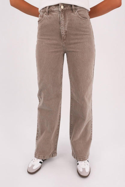 A 94 High & Wide Jean Mushroom