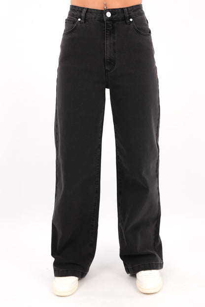 A 94 High & Wide Jean