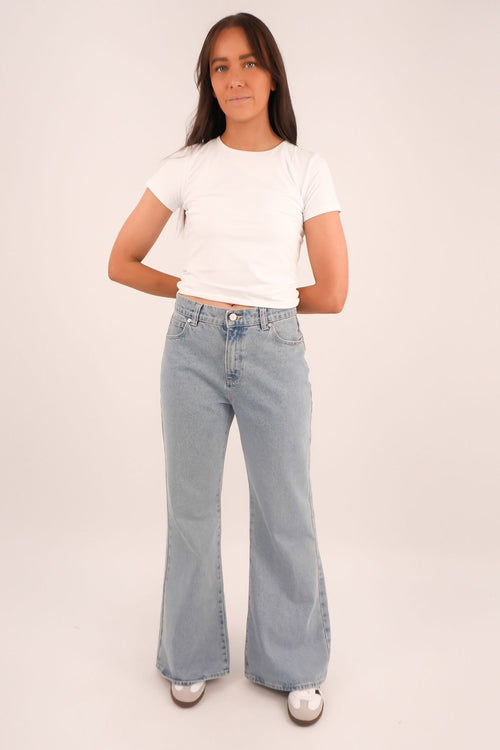 A 95 Mid Baggy Flare Jean Paris