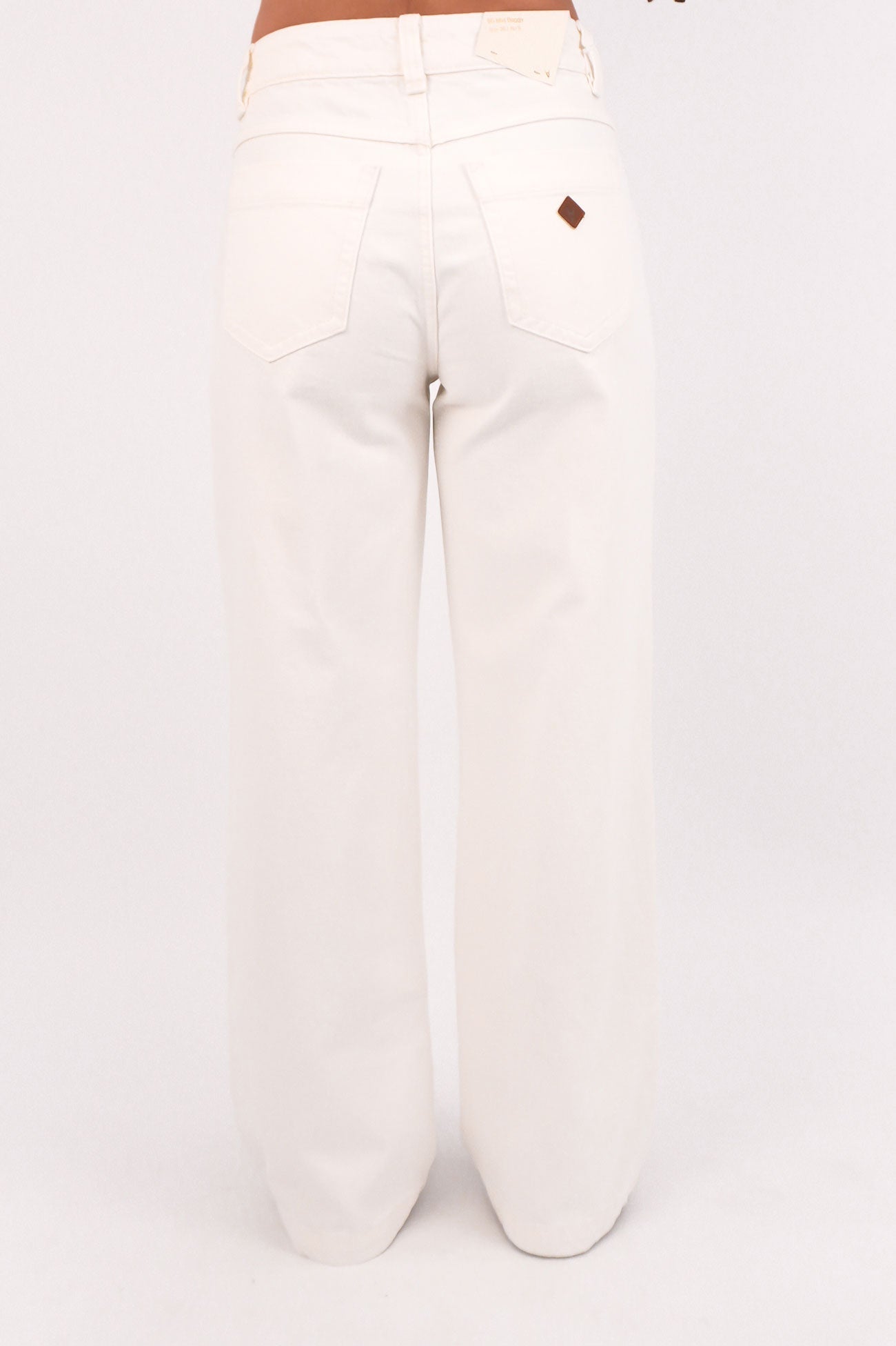 A 95 Mid Baggy Jean White Gold