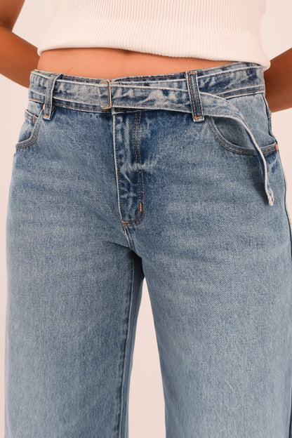 A 99 Low Baggy Belt Jean Liv