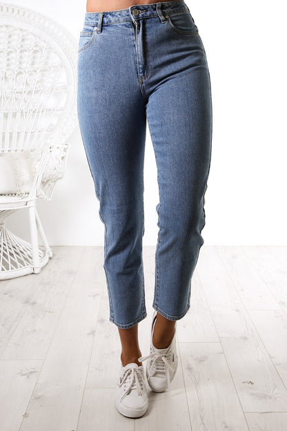 A 94 High Slim Jean Georgia