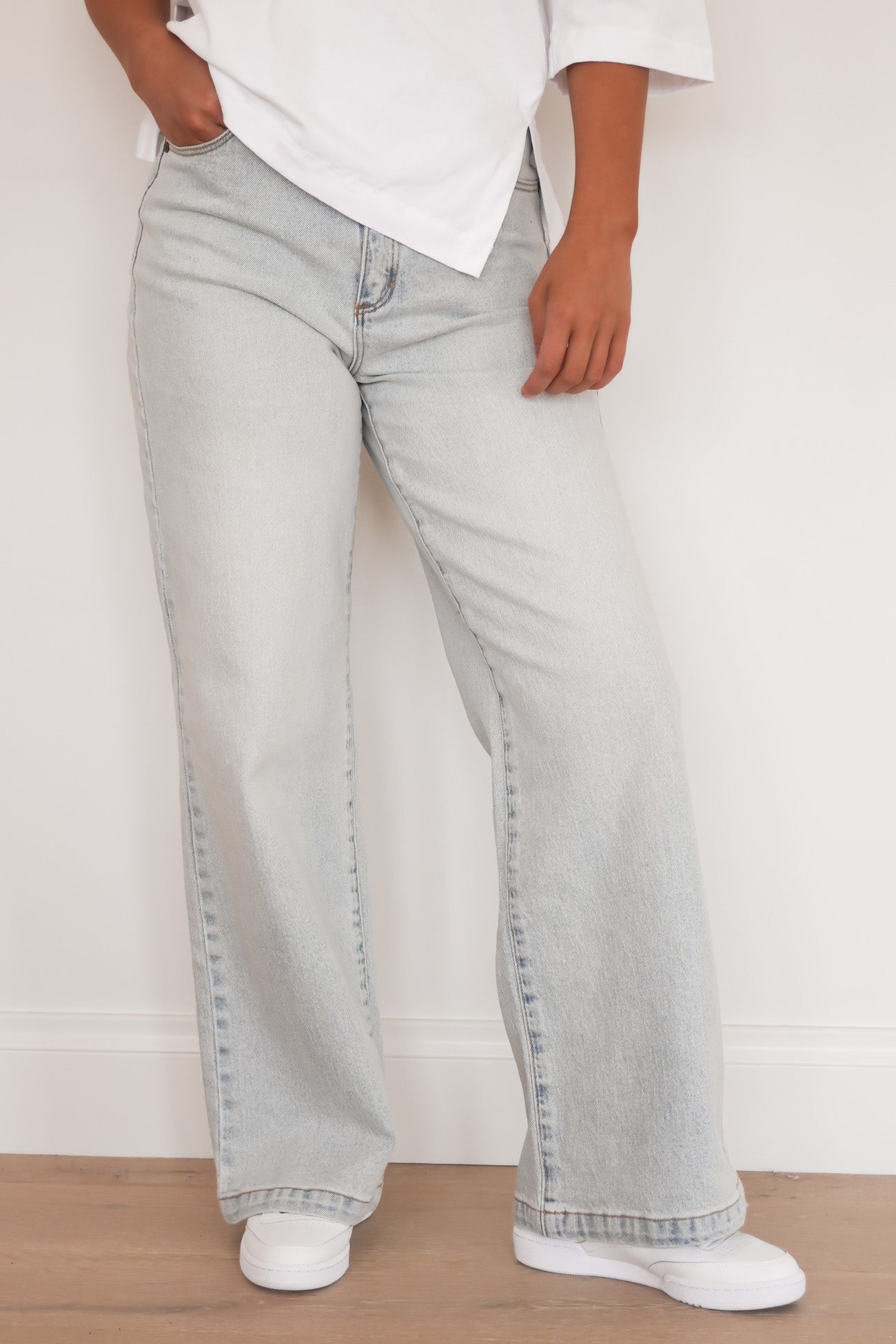 A 94 High & Wide Jean Janet