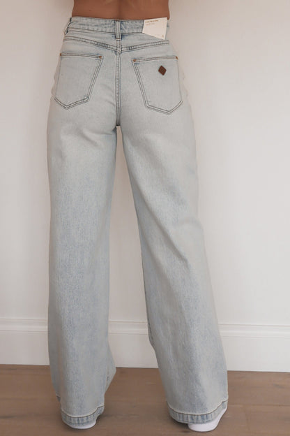 A 94 High & Wide Jean Janet