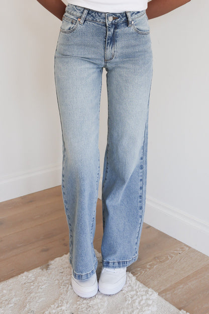 A 95 Mid & Wide Jean Stevie