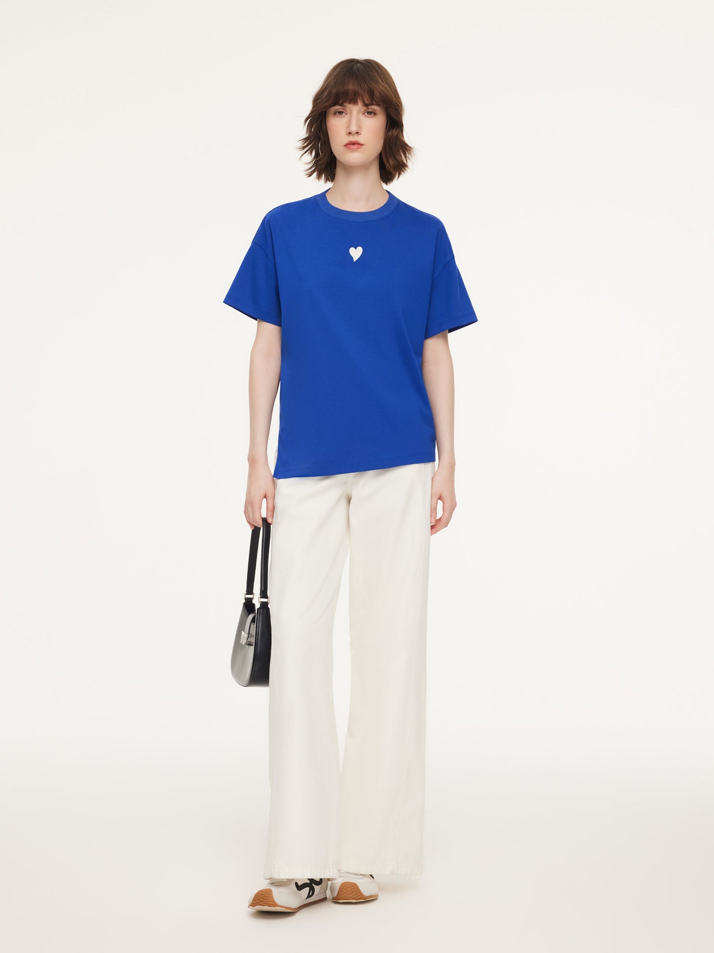Asymmetrical Hem Heart Decorated Women T-Shirt