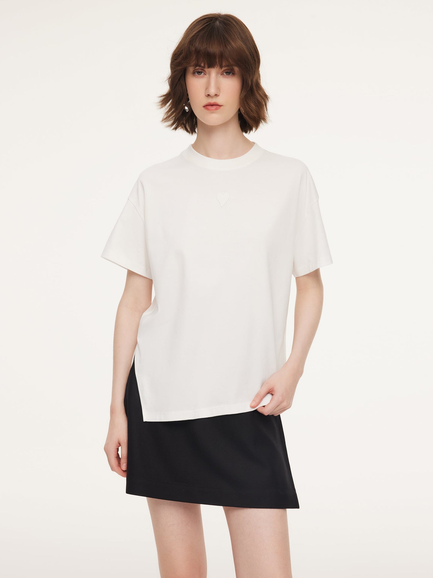Asymmetrical Hem Heart Decorated Women T-Shirt